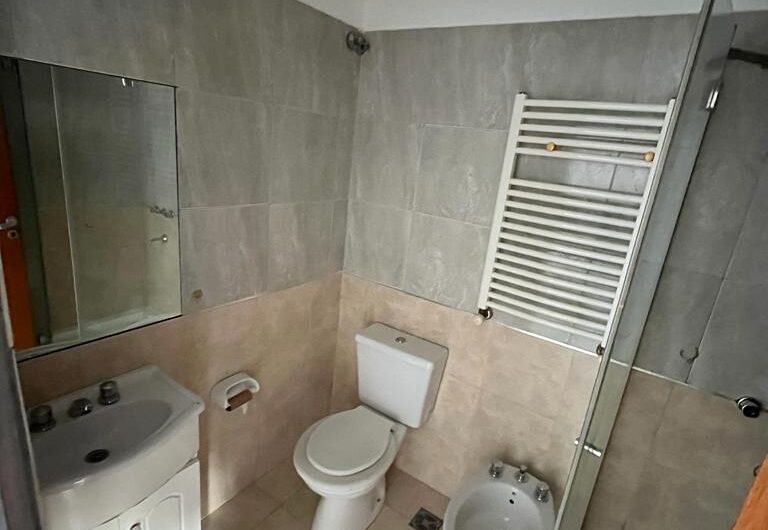 Alquilado – Alquiler 1 dorm c/cochera – centro Cipolletti