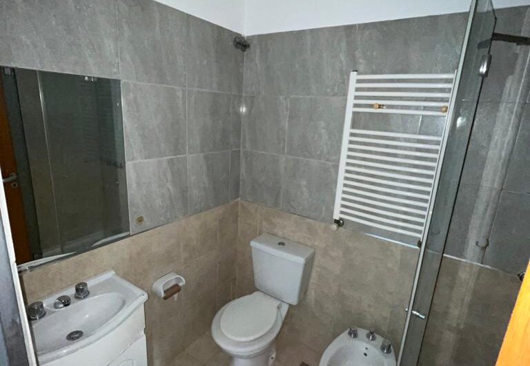 Alquilado – Alquiler 1 dorm c/cochera – centro Cipolletti