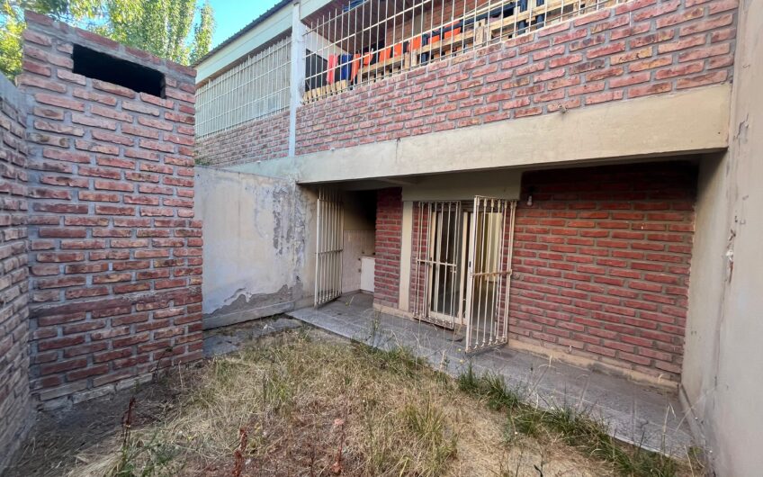 ALQUILADO – depto 1 dormitorio con patio interno – Cipolletti