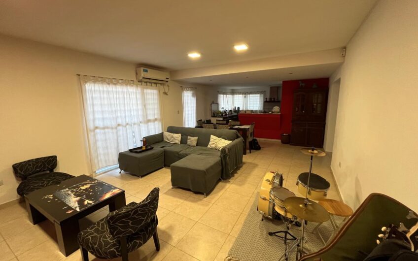 Venta Casa 2 dormitorios – F oro