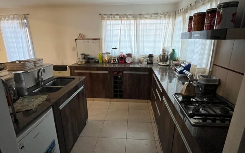 Venta Casa 2 dormitorios – F oro