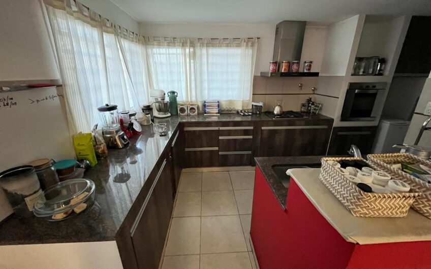 Venta Casa 2 dormitorios – F oro