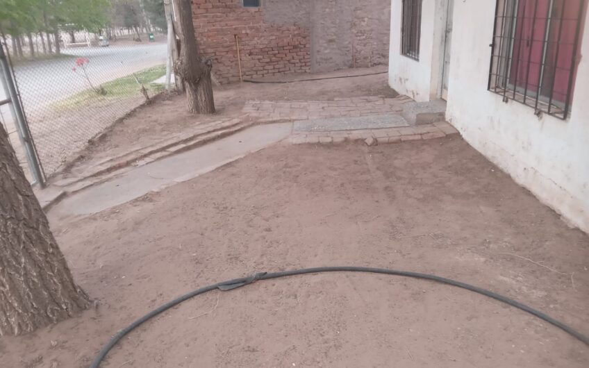 Lote con Local comercial – Frente a ruta 237 – Chocón