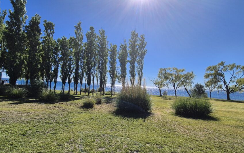 Terreno con Vista Al Lago Mari Menuco, La Península