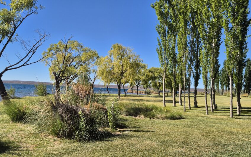 Terreno con Vista Al Lago Mari Menuco, La Península