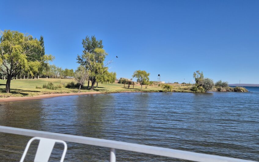 Terreno con Vista Al Lago Mari Menuco, La Península