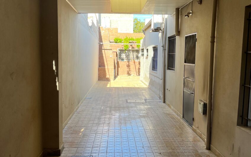 Venta – Casa con 3 Dorm. en Venta, 500 m² en San Pablo