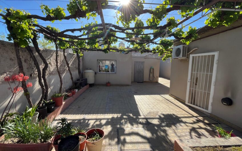 Venta – Casa con 3 Dorm. en Venta, 500 m² en San Pablo