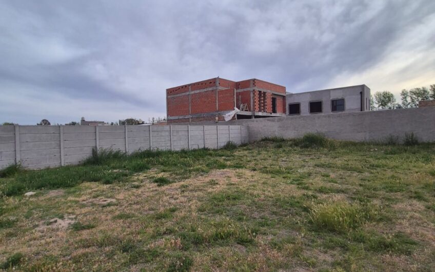 Terreno 1088 m² en Venta en Piedras Blancas II