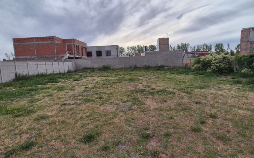 Terreno 1088 m² en Venta en Piedras Blancas II