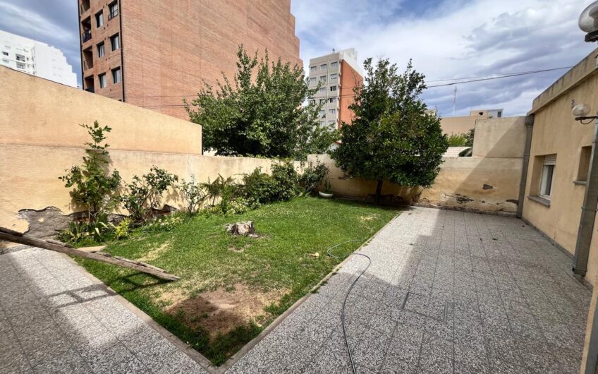 Alquiler Casa 3 Dorm Centro Oeste Neuquén – Apto Uso Profesional