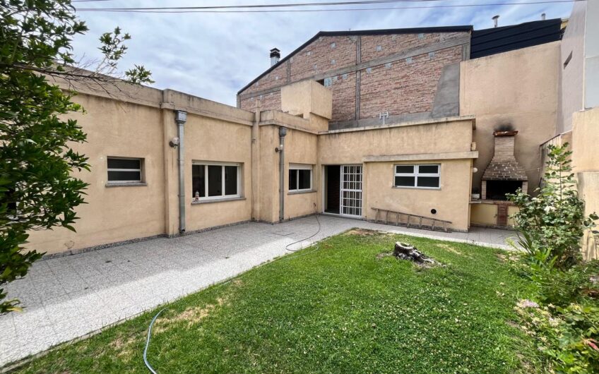 Alquiler Casa 3 Dorm Centro Oeste Neuquén – Apto Uso Profesional