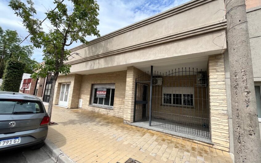 Alquiler Casa 3 Dorm Centro Oeste Neuquén – Apto Uso Profesional
