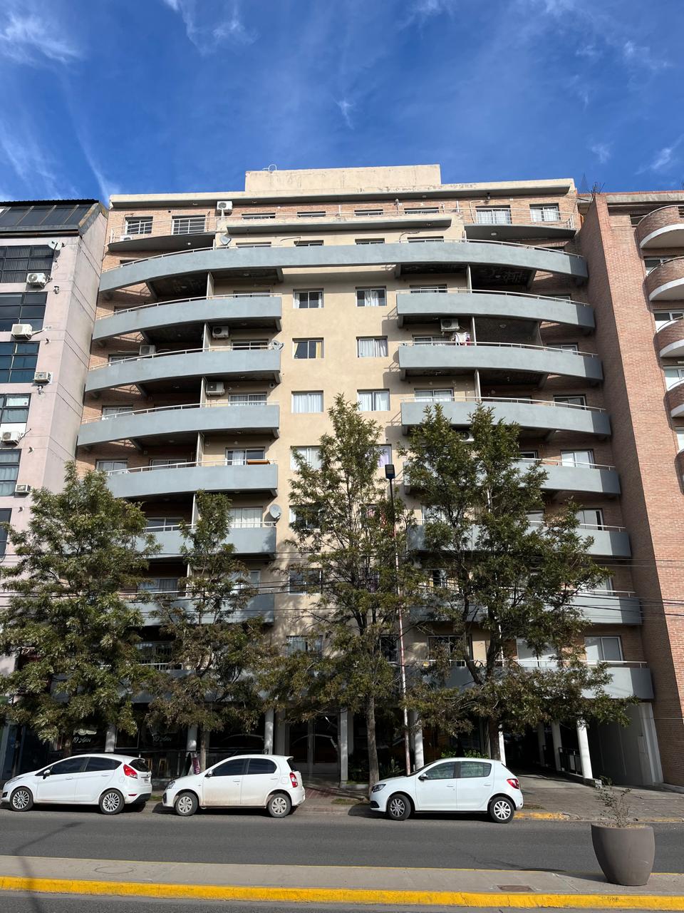 Alquiler depto 1 dorm - Leloir 230 - NQN